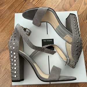 NWT Dolce Vita size 7.5 Hendrix smoke suede block heels with studs